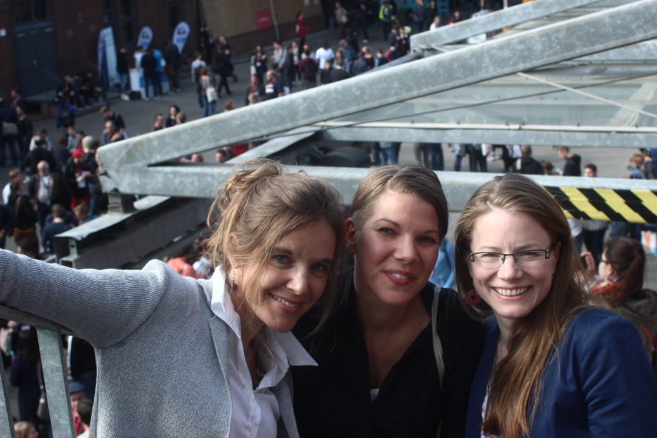 The founders Tamara Anthony, Tabea Grzeszyk, Sandra Zistl on May 7th when they launched Hostwriter live at the re:publica conference in 2014.